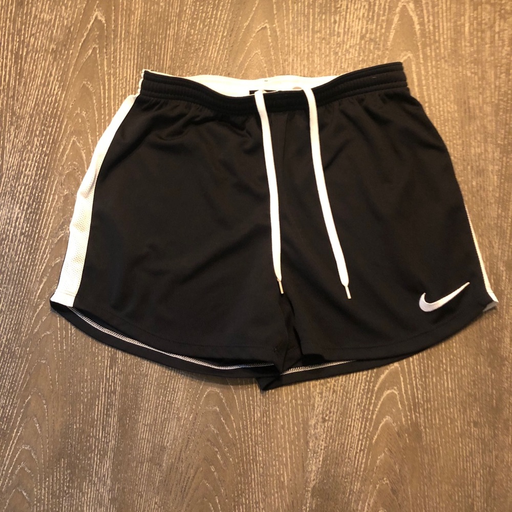 Nike training workout shorts size small